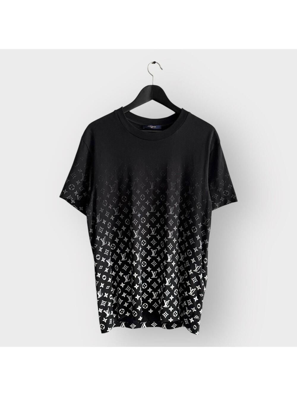 STEAL! Louis Vuitton Gradient Monogram Tee (L)